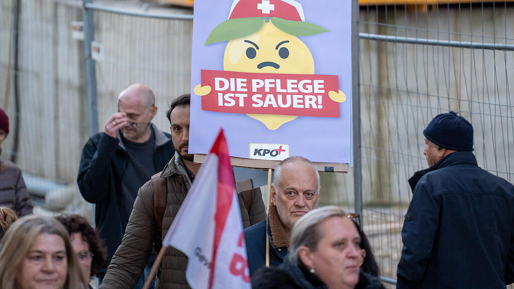 Pflege-Demo in Salzburg