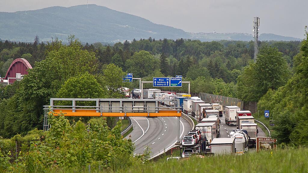 Der Lkw-Verkehr auf Salzburgs Autobahnen nimmt zu.