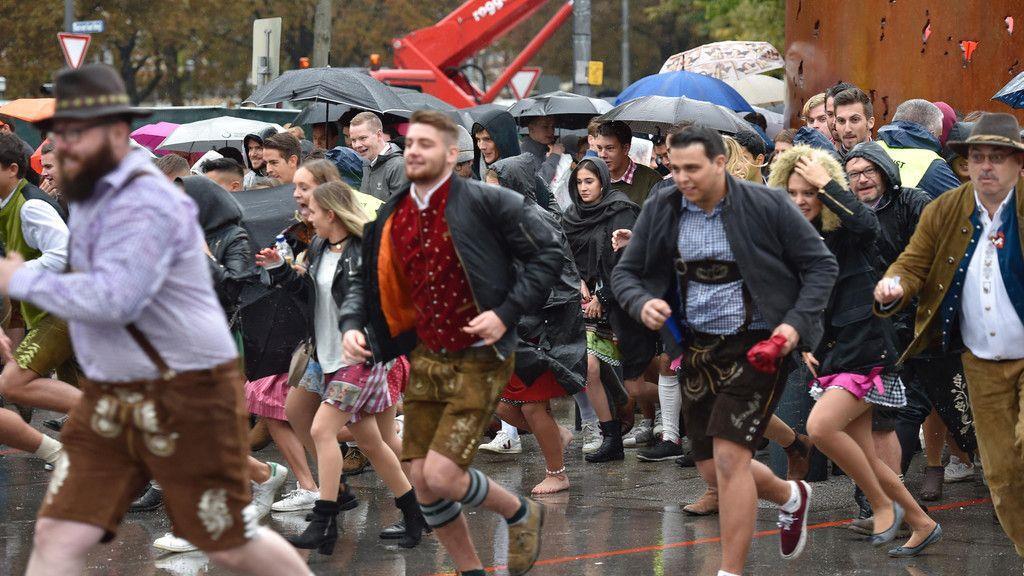 Oktoberfest eröffnet 2017 II