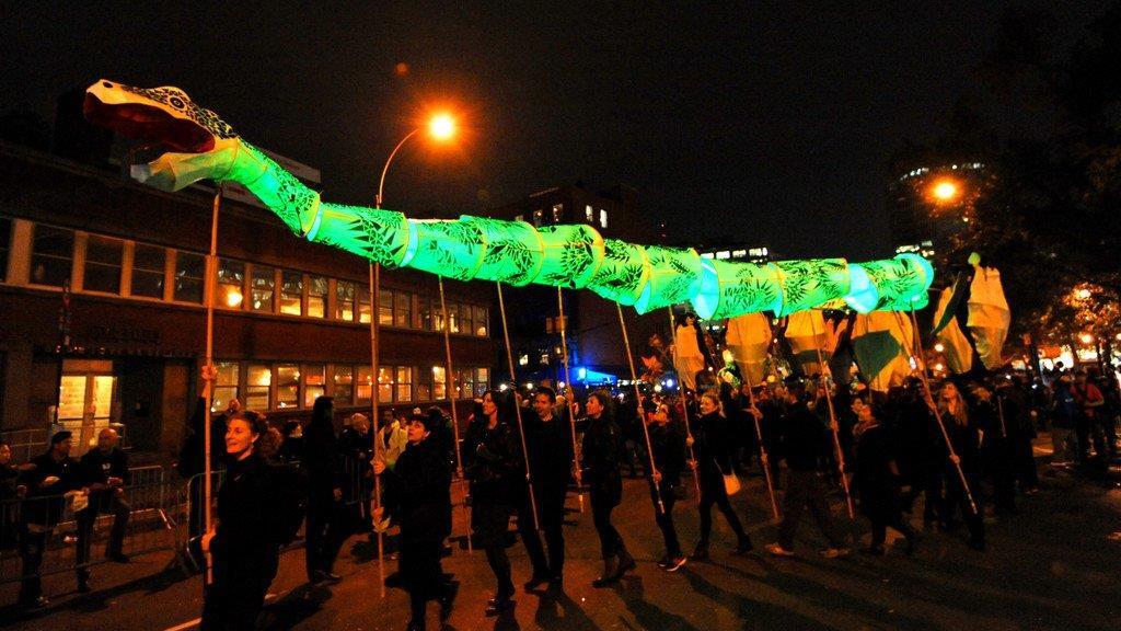 Zehntausende Menschen feierten Halloween-Parade in New York