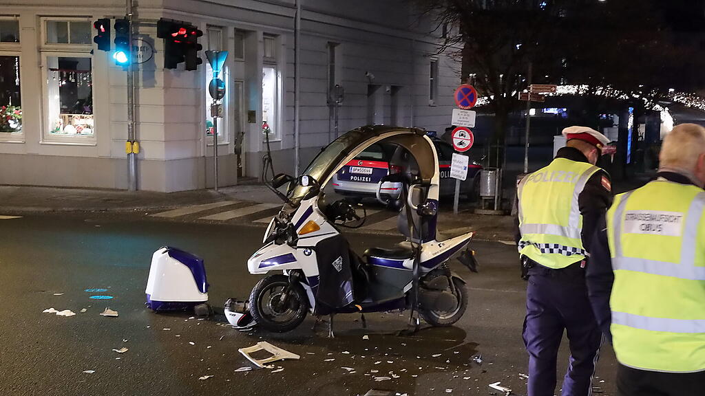 Motorrad gegen Pkw auf Schwarzstraße