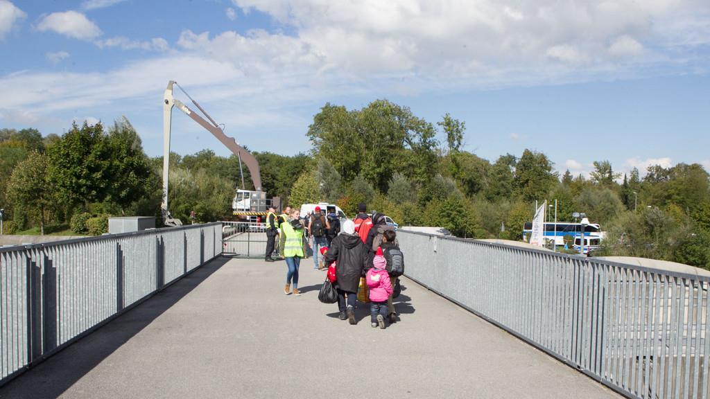 Flüchtlinge: Strom von Saalachbrücke wegverlagert