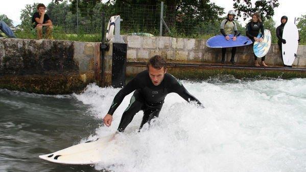 Surfen am Almkanal