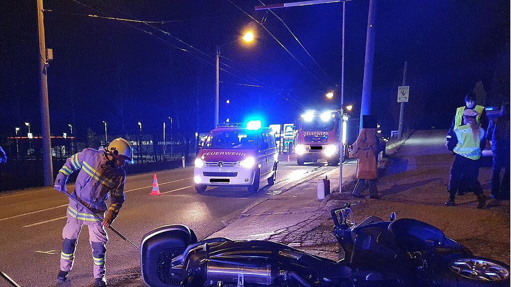 Pkw contra Motorrad Hallwang