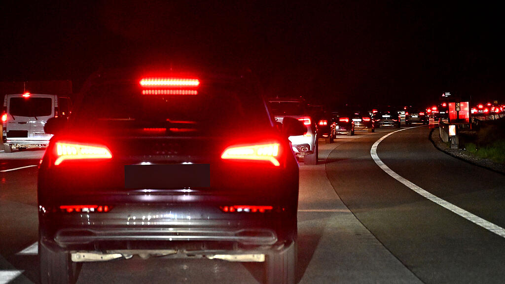 Stau auf A1 Frühverkehr