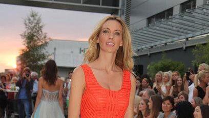 Fashion Night, V