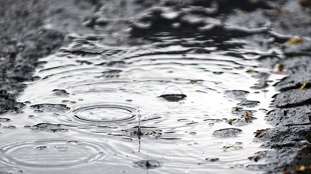 Kräftiger Regen und Unwetter bestimmen das Wetter am Wochenende.