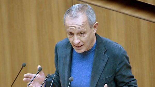 Der Grün-Politiker aktiviert ein Lieblingsthema