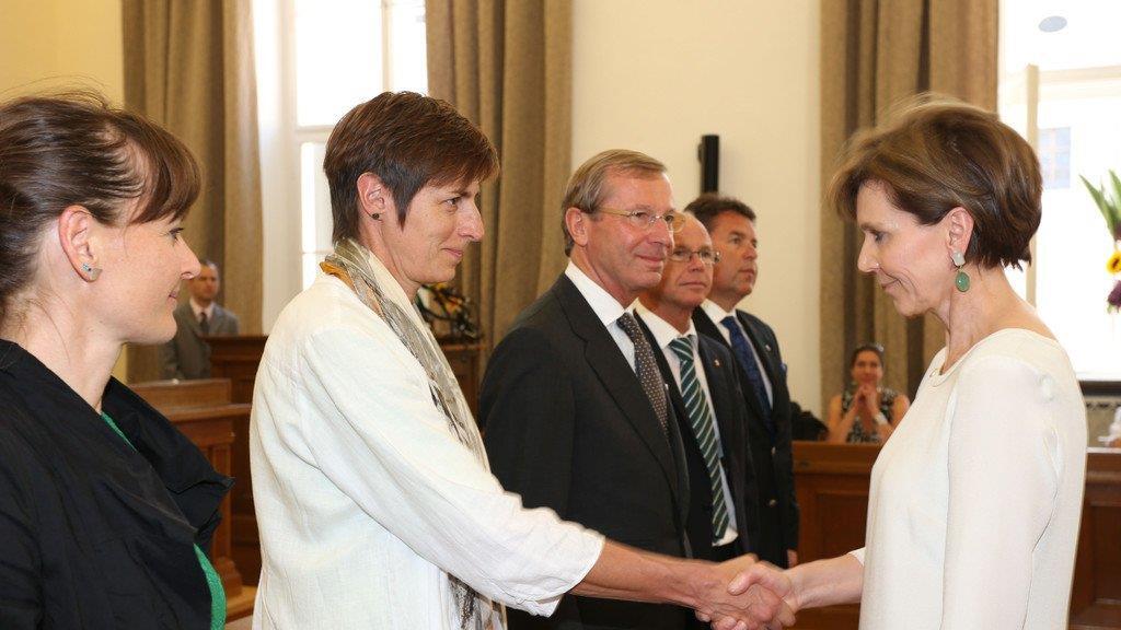 Neue Landesregierung angelobt, III