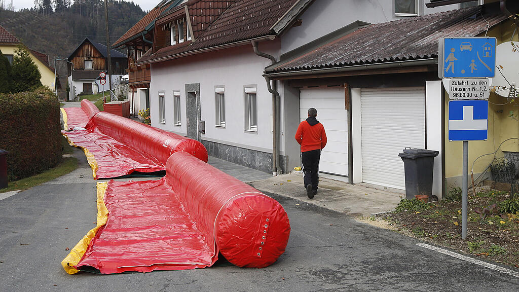 K\u00c4RNTEN: HOCHWASSERSITUATION IN LAVAM\u00dcND