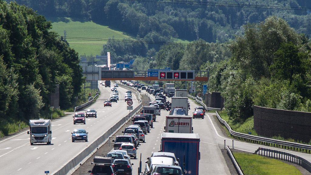 Stau auf der A10 II