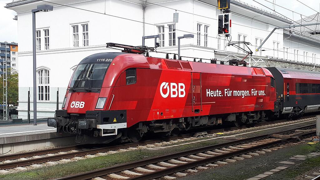 Railjet, Salzburg, Hauptbahnhof