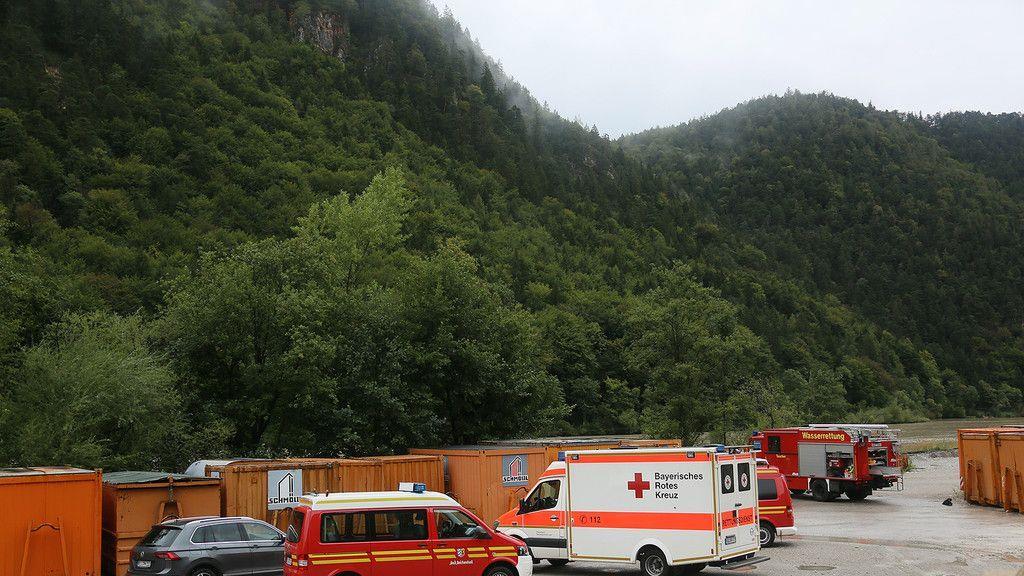 Suche nach Kuh in der Saalach