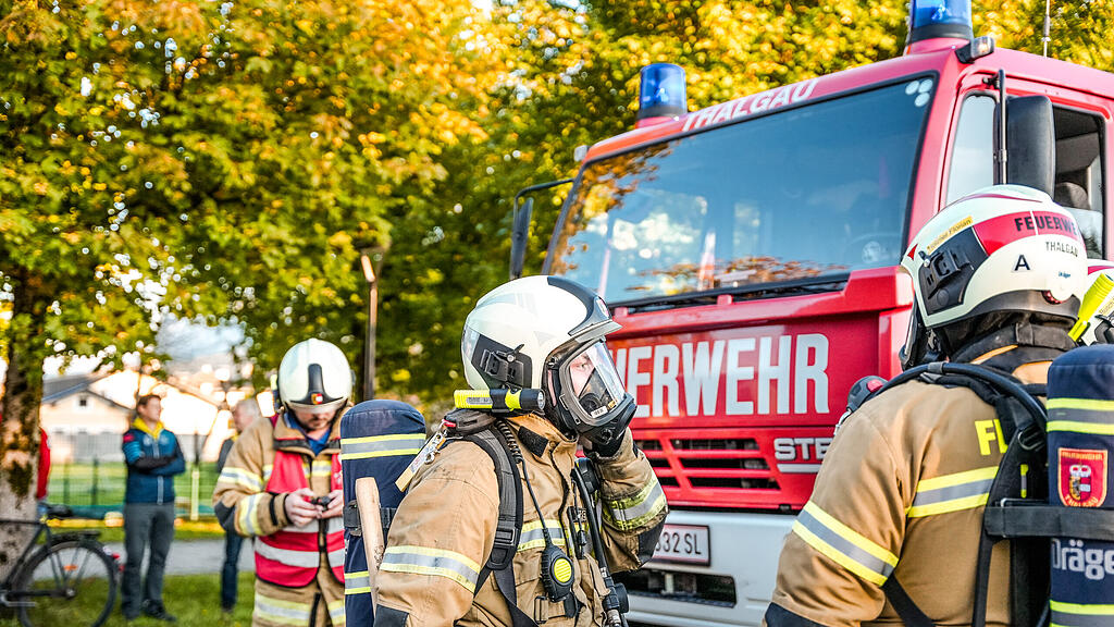 Feuerwehr \u00dcbung im Thalgauer Seniorenheim