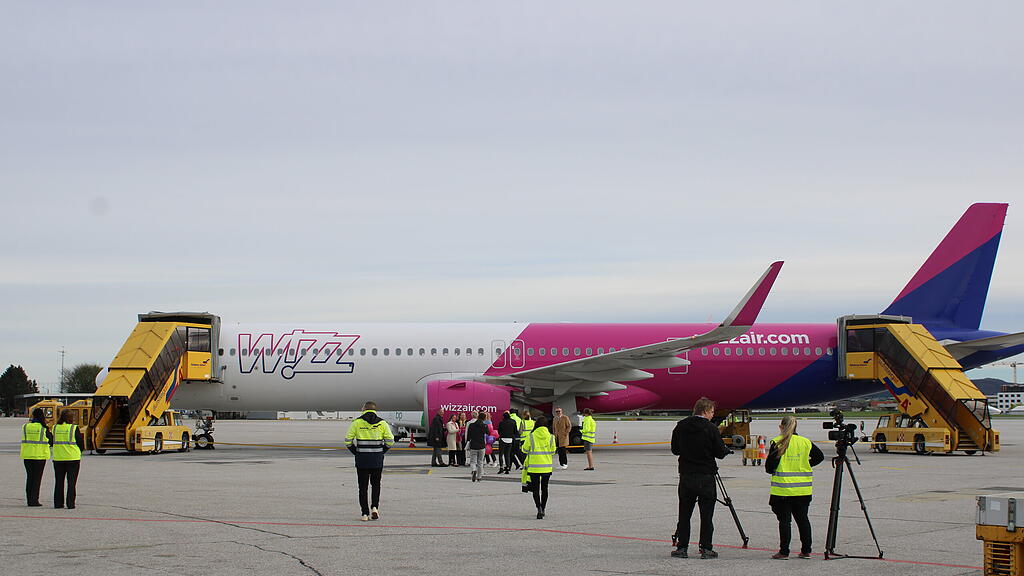 Erstlandung Wizz Air Salzburg