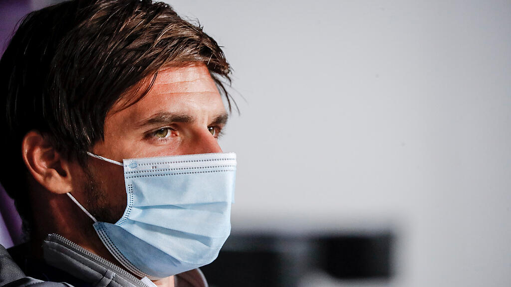 Red Bull Salzburg, Coronatest, Maske,