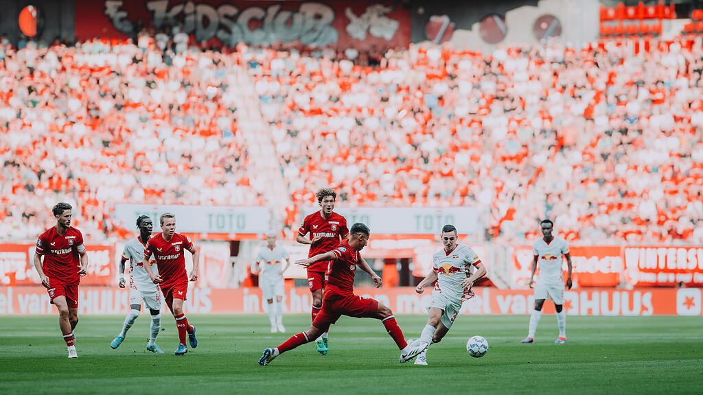 Twente_Red Bull Salzburg