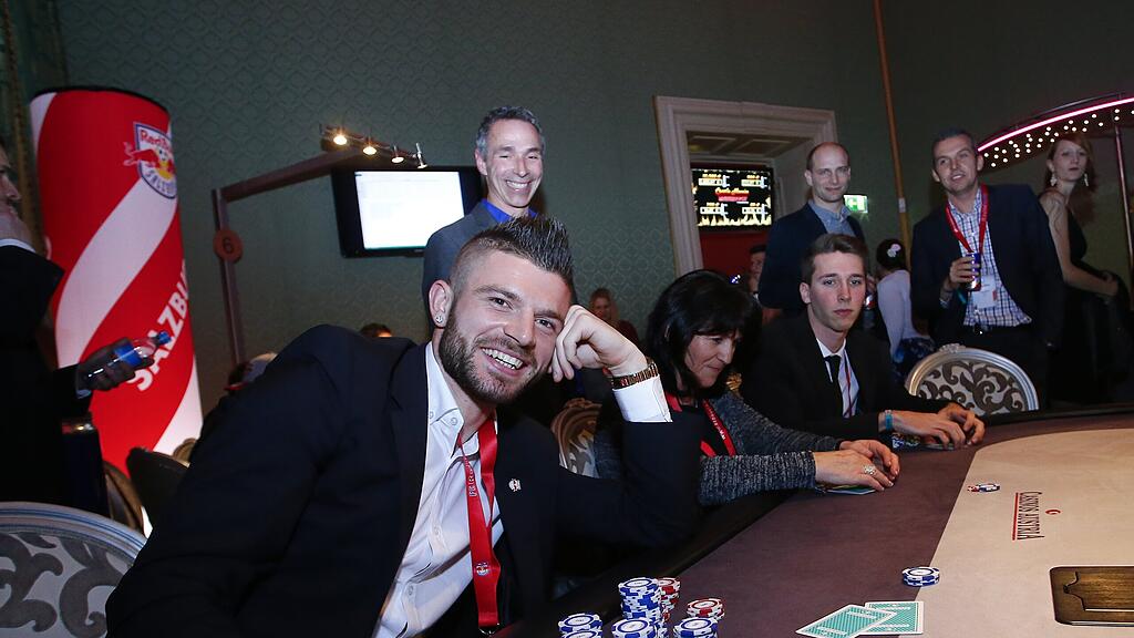 Das Team um Valon Berisha gewann das Pokerturnier.
