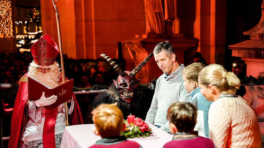 Der Krampuslauf am Christkindlmarkt