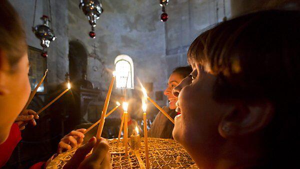 Pilger aus aller Welt in Bethlehem