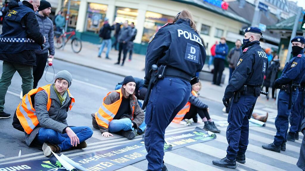 2023-02-13 09_11_16-Start.jpg