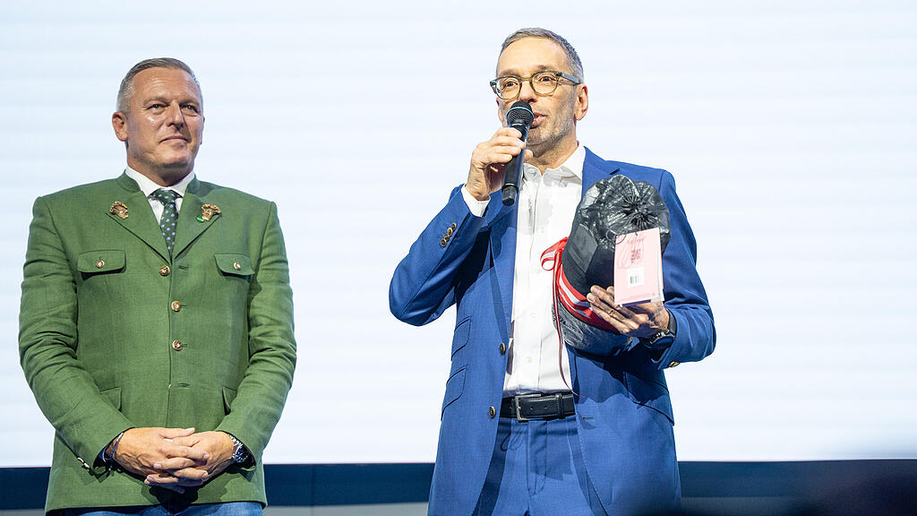 FPÖ Parteitag im Messezentrum