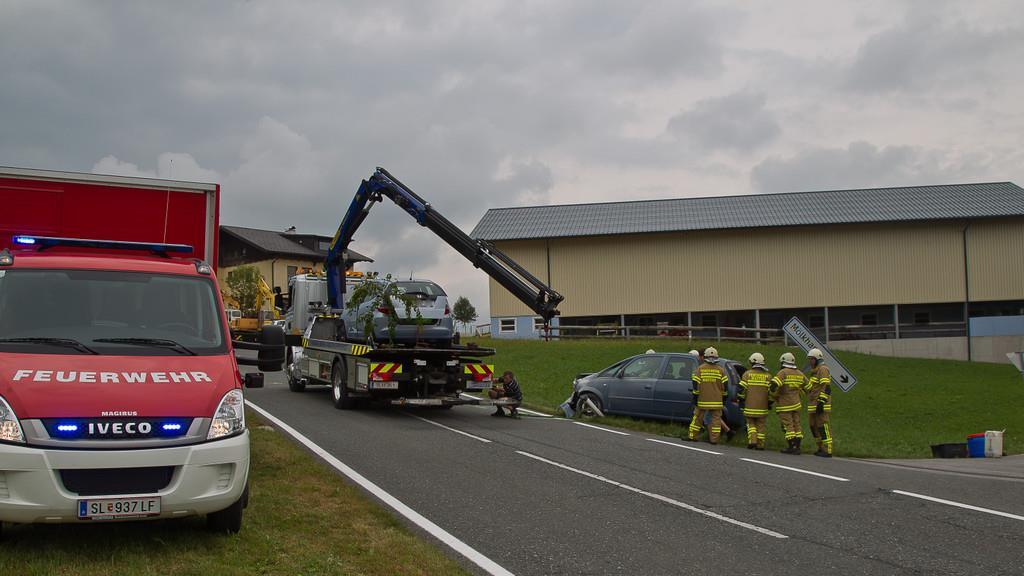 L206: Vier Verletzte nach Frontalcrash