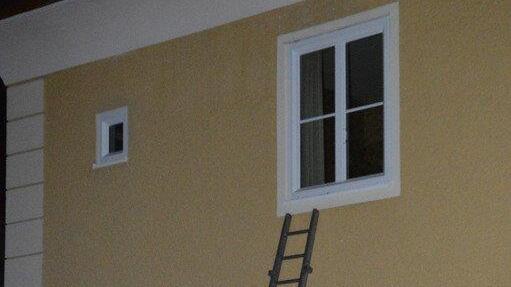 Feuerwehr rettet verletzte Frau