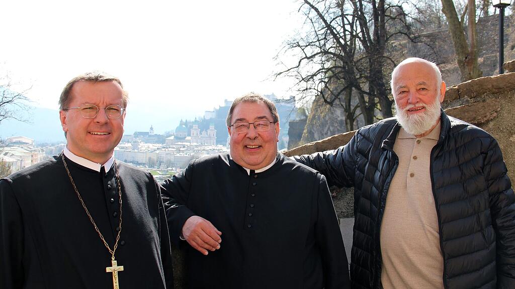 Auf der sonnigen Terrasse bei der Müllner Kirche. Im Bild (v.li.): Johannes Perkmann, Franz Lauterbacher und Sepp Forcher.