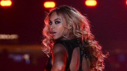 Super Bowl: Beyonce mit spektakulärem Halbzeitauftritt