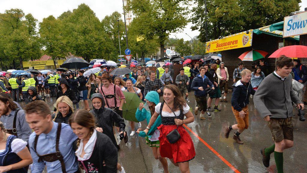 Oktoberfest eröffnet 2017 II