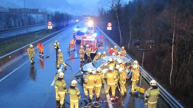 Schwerer Crash auf A10 beim Brentenbergtunnel