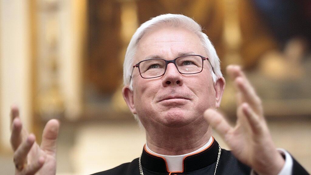 Der Salzburger Erzbischof Franz Lackner bat den Papst um Segen für das Olympia-Team.