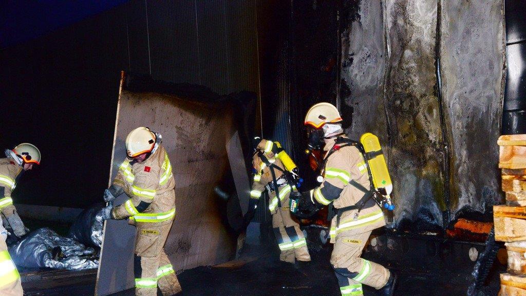 Brand im Gewerbegebiet Hallwang II