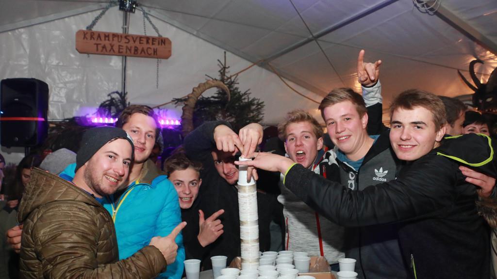 Krampuskränzchen Taxenbach