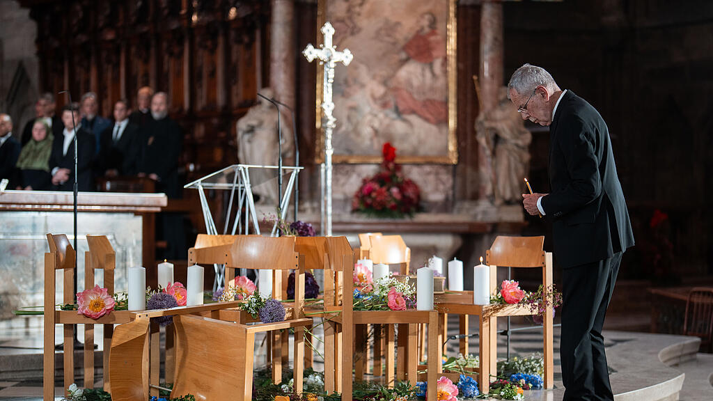 TRAUER-UND GEDENKGOTTESDIENST IM WIENER STEPHANSDOM