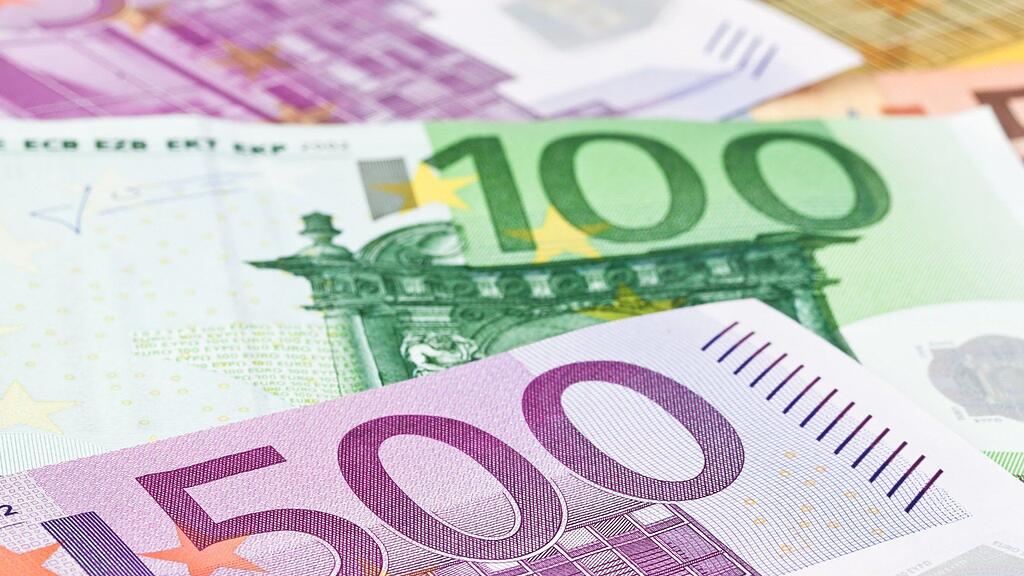 50.000 Euro hat ein Heiratsschwindler einer Salzburgerin herausgelockt.