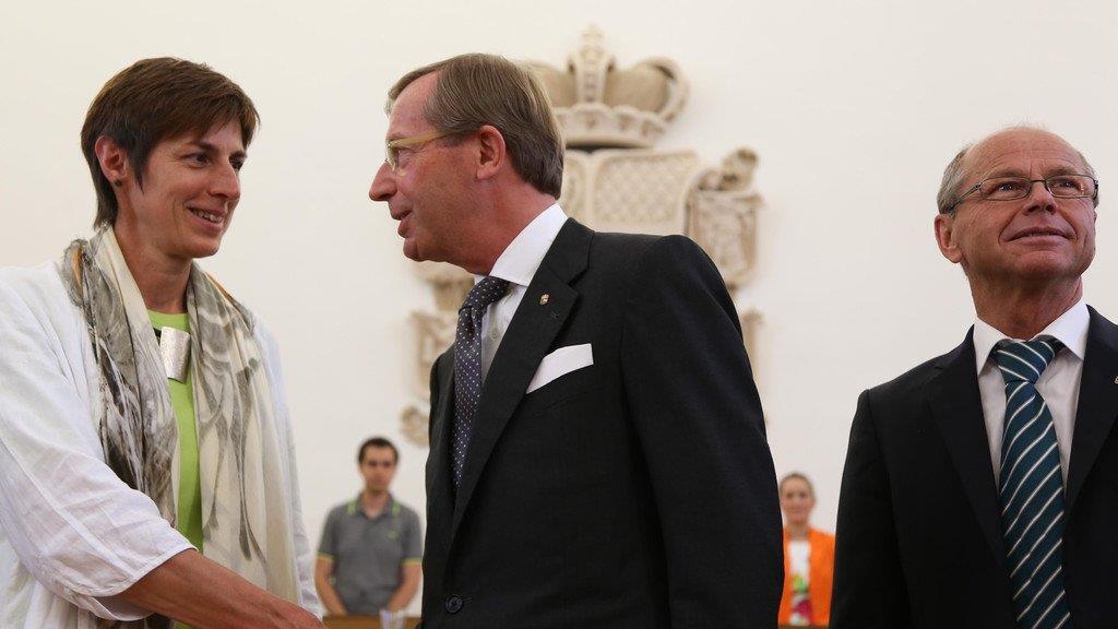 Neue Landesregierung angelobt, II