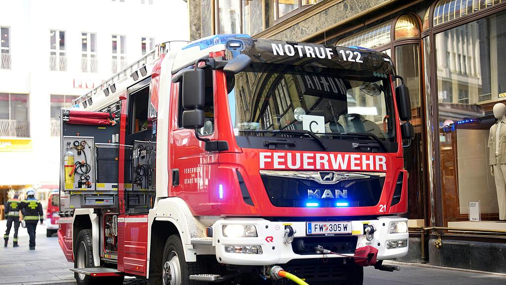 WIEN: POLIZEIERMITTLUNGEN NACH BRAND MIT TOTEM IN WIENER INNENSTADT