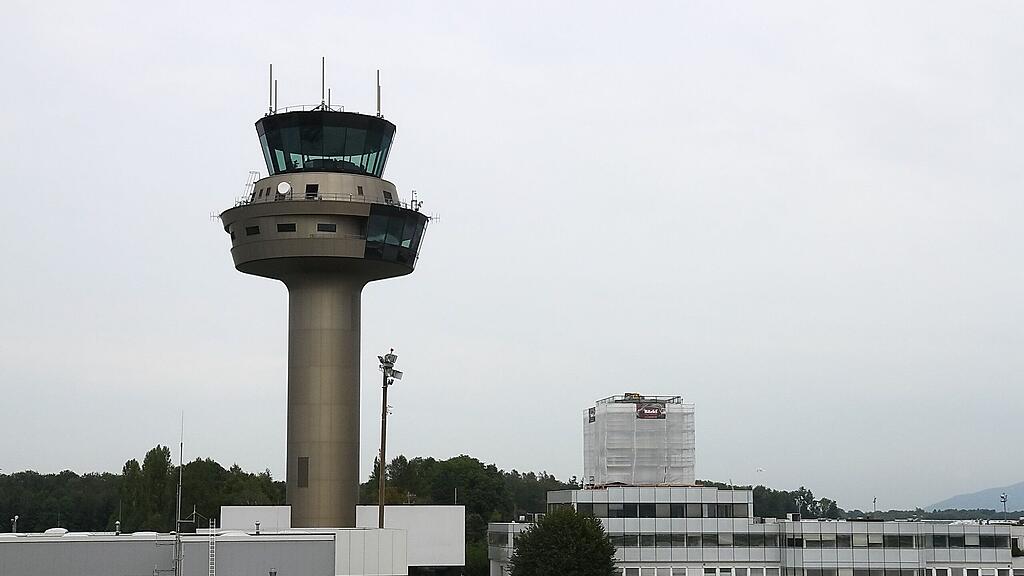 Der alte Tower hat ausgedient.