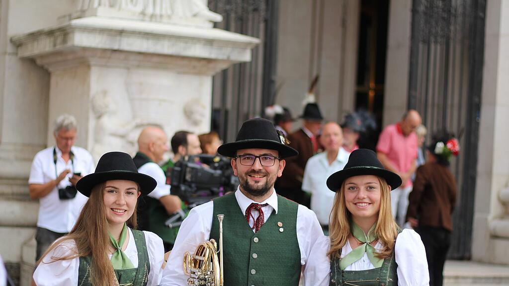 400 Jahre Hl Erentrudis und Erntedankfest