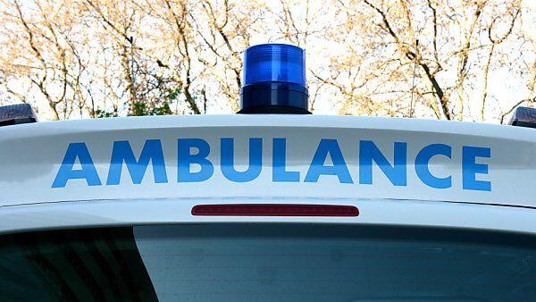Zwei Menschen wurden bei dem Unfall schwer verletzt