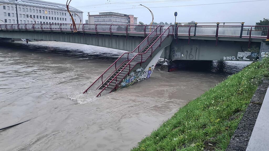 Pegel steigen nach Dauerregen: Radunterführungen in Salzburg-Stadt gesperrt