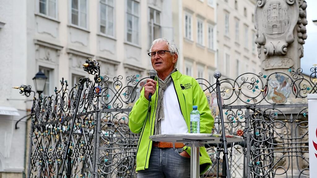 Salzburg fairantworten: Demo gegen Flächenverbrauch