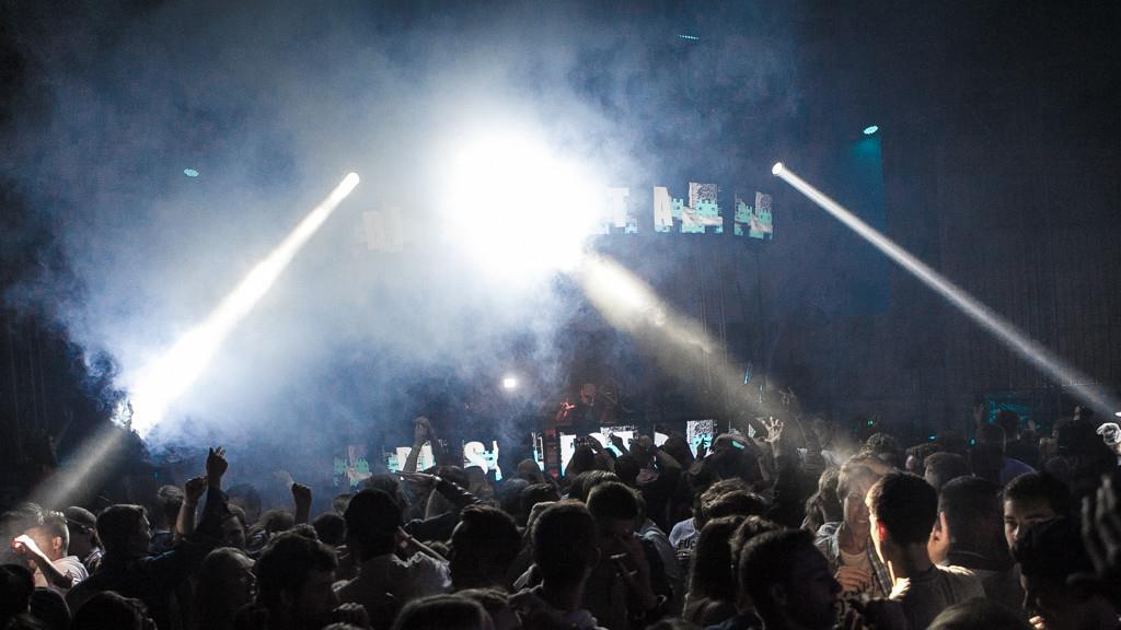 Kick-Off-Party, I