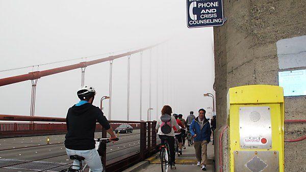 Notruf-Telefon an Golden Gate Bridge