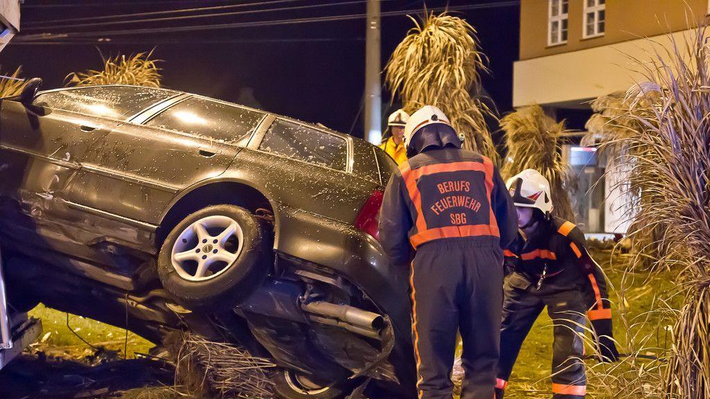 Rudolfsplatz: Alko-Lenker rast in Container