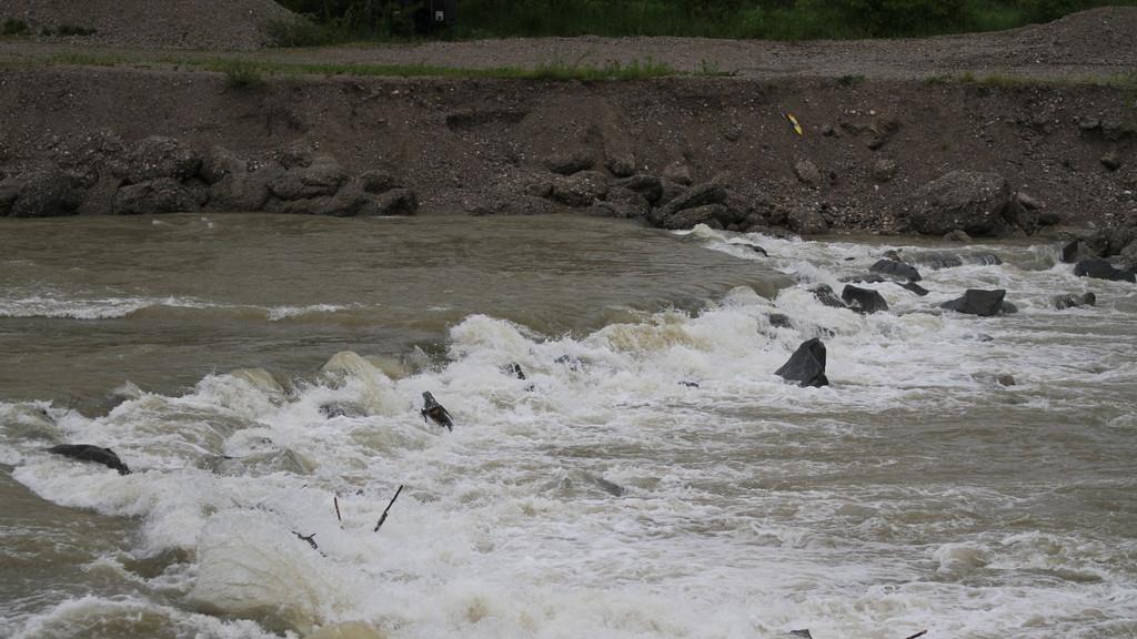 Hochwasser: Lage im Lkr. Traunstein angespannt