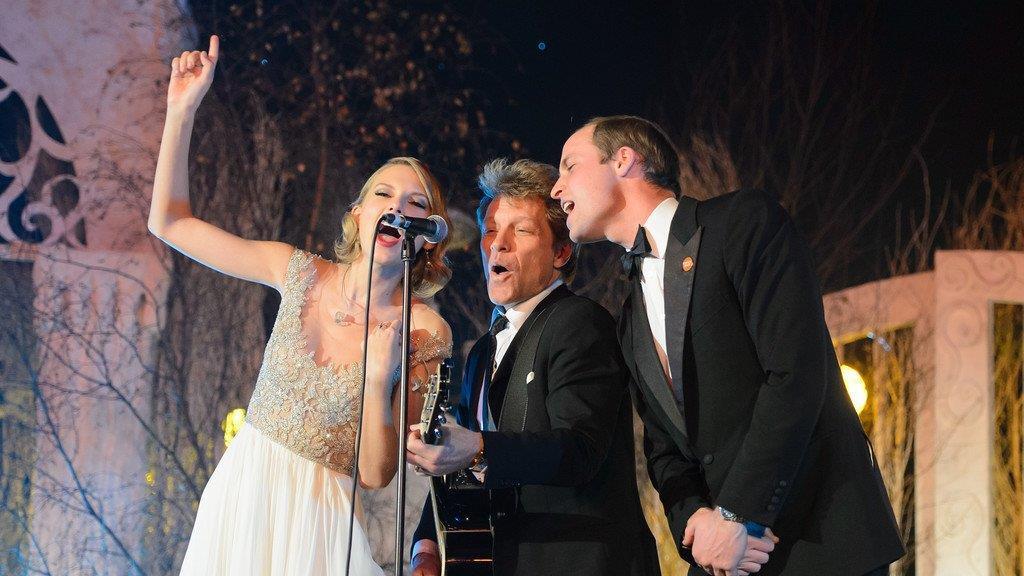 Taylor Swift, Jon Bon Jovi und Prinz William mit "Living On A Prayer"