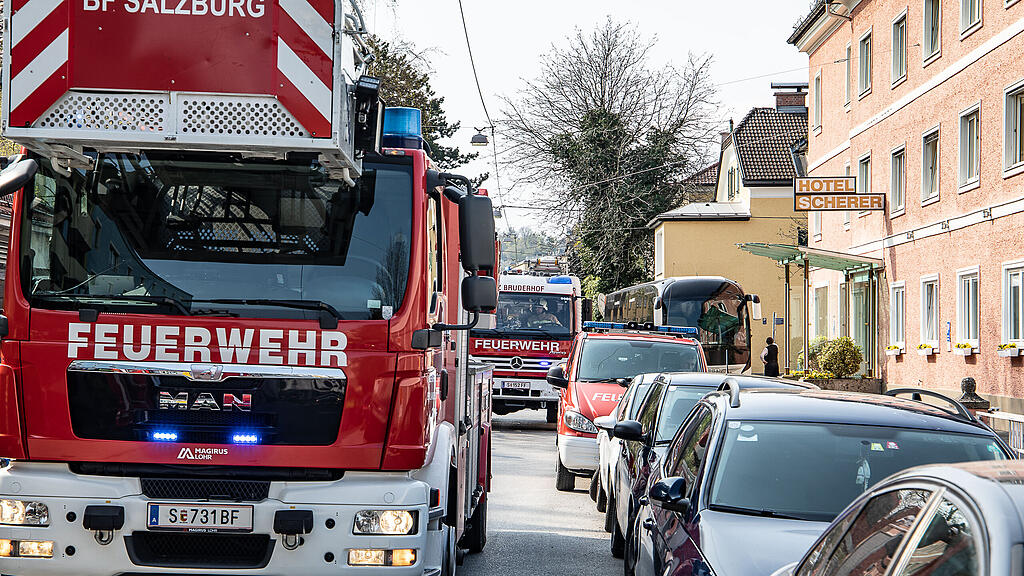 Kellerbrand, Plainstraße, Feuerwehr